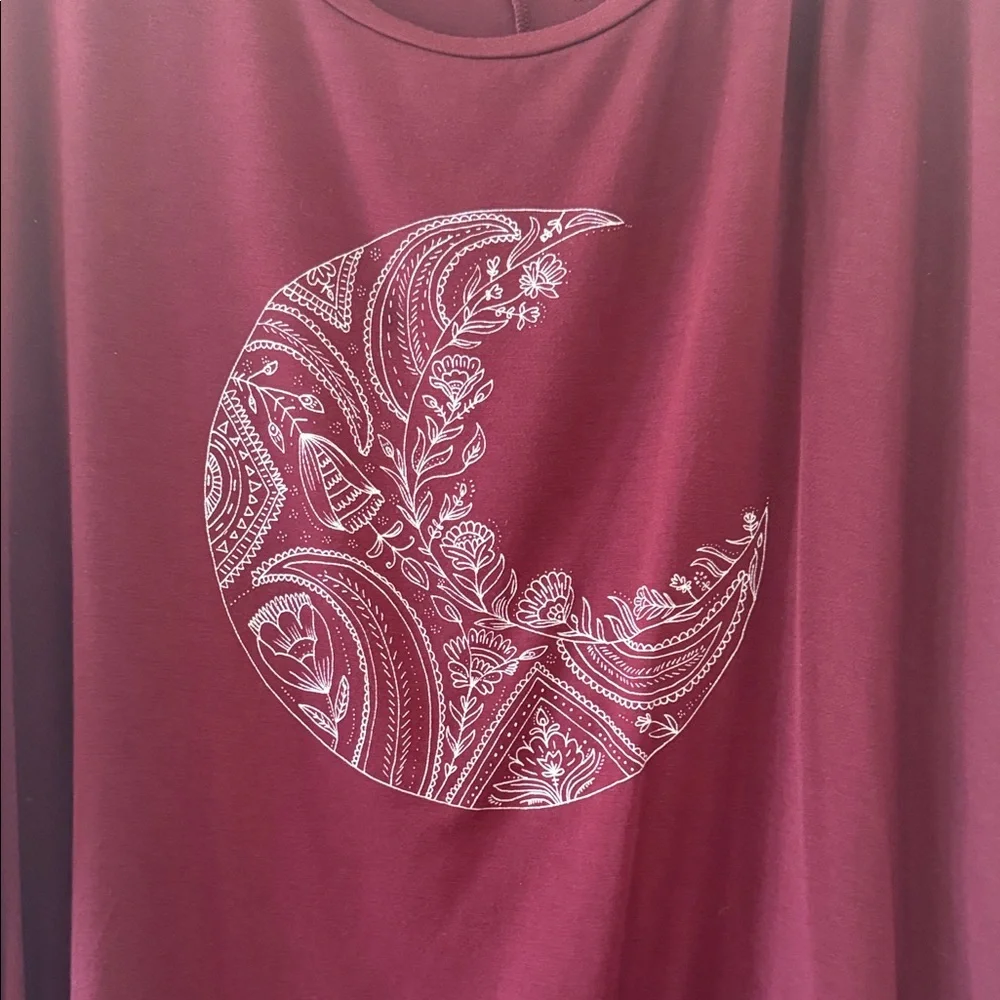 Bundle deal - 2 for $15 American Eagle Outfitters Burgundy Moon Tee - Picture 3 of 4